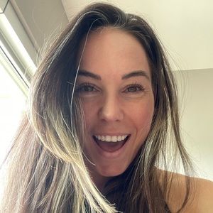 Meet your Posher, Dana